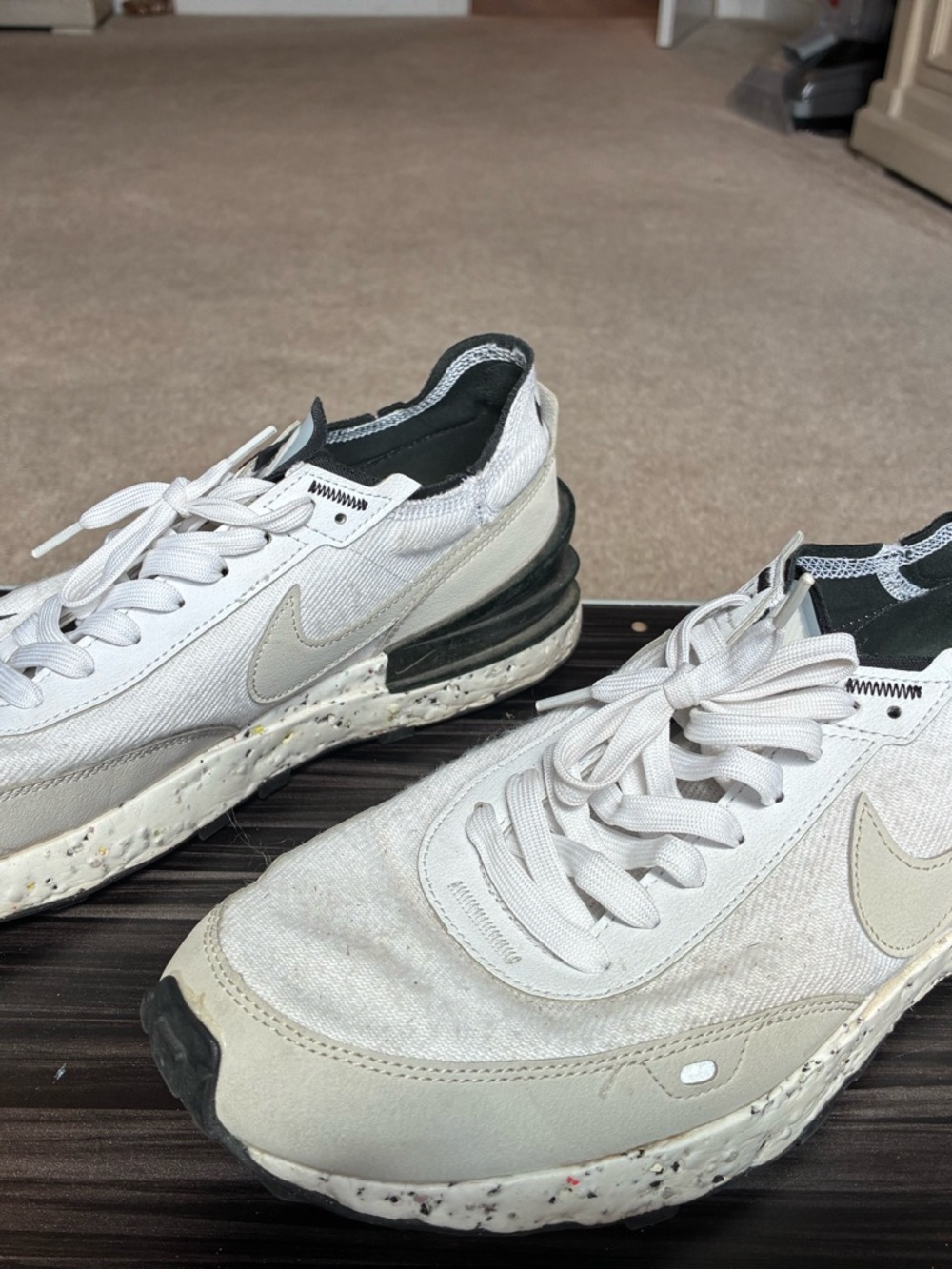 Nike Waffle One Men's Size 11 White and Black